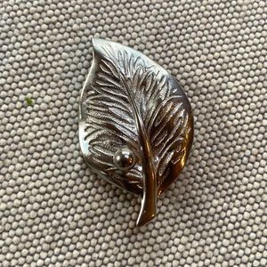 Vintage sterling silver Giovanni Leaf Pin🌺